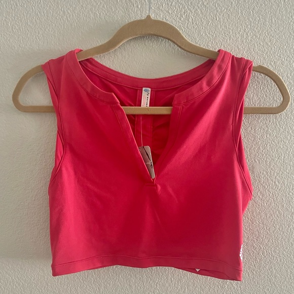 FREE PEOPLE Movement Upper Hand crop top summer cherry size Medium - Picture 4 of 7